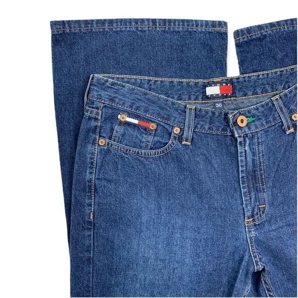 Tommy Hilfiger women’s  Pintuck Flare Jeans Size 30 - Picture 3 of 10